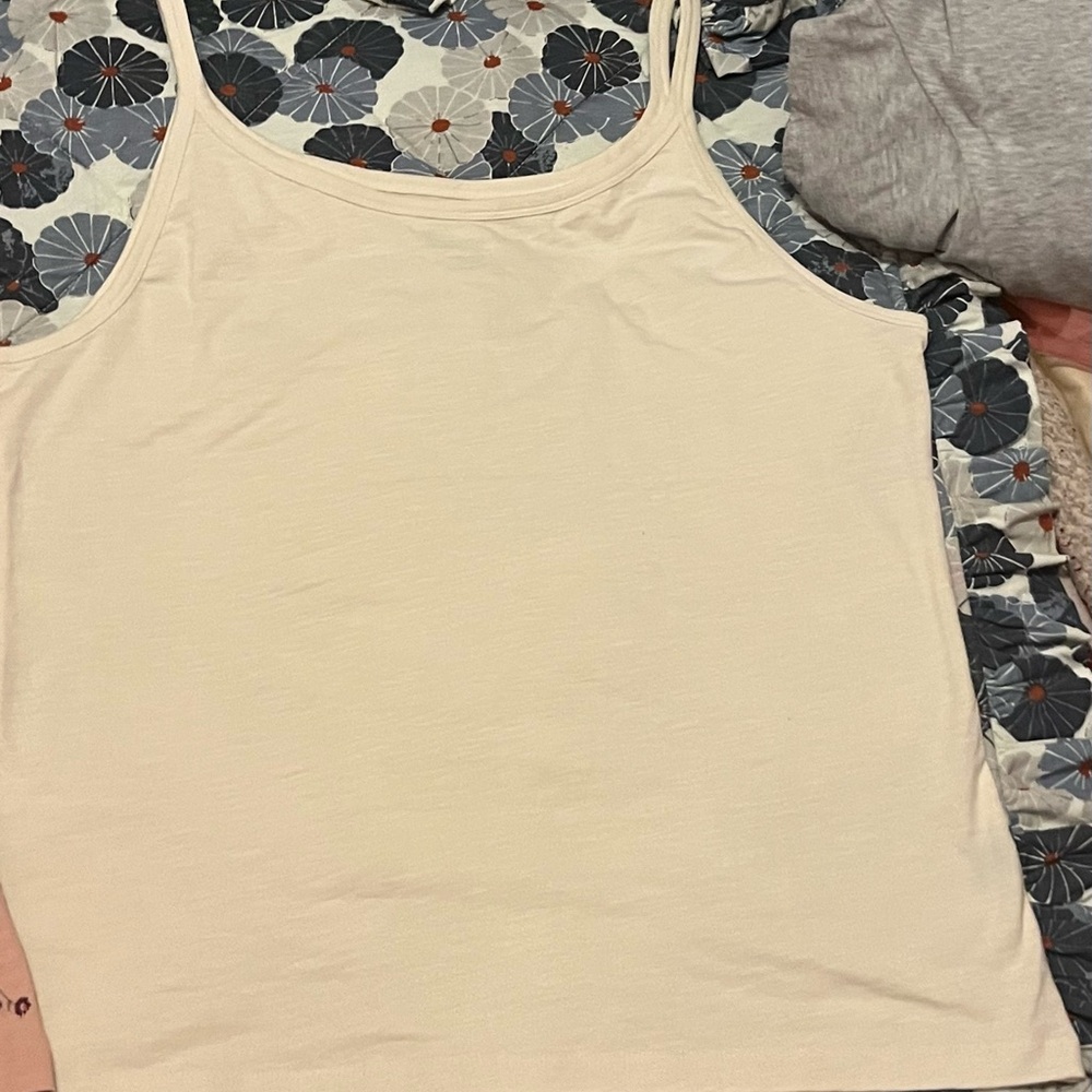 Kate Quinn Little Liam Women’s XXL Ivory Tank Top